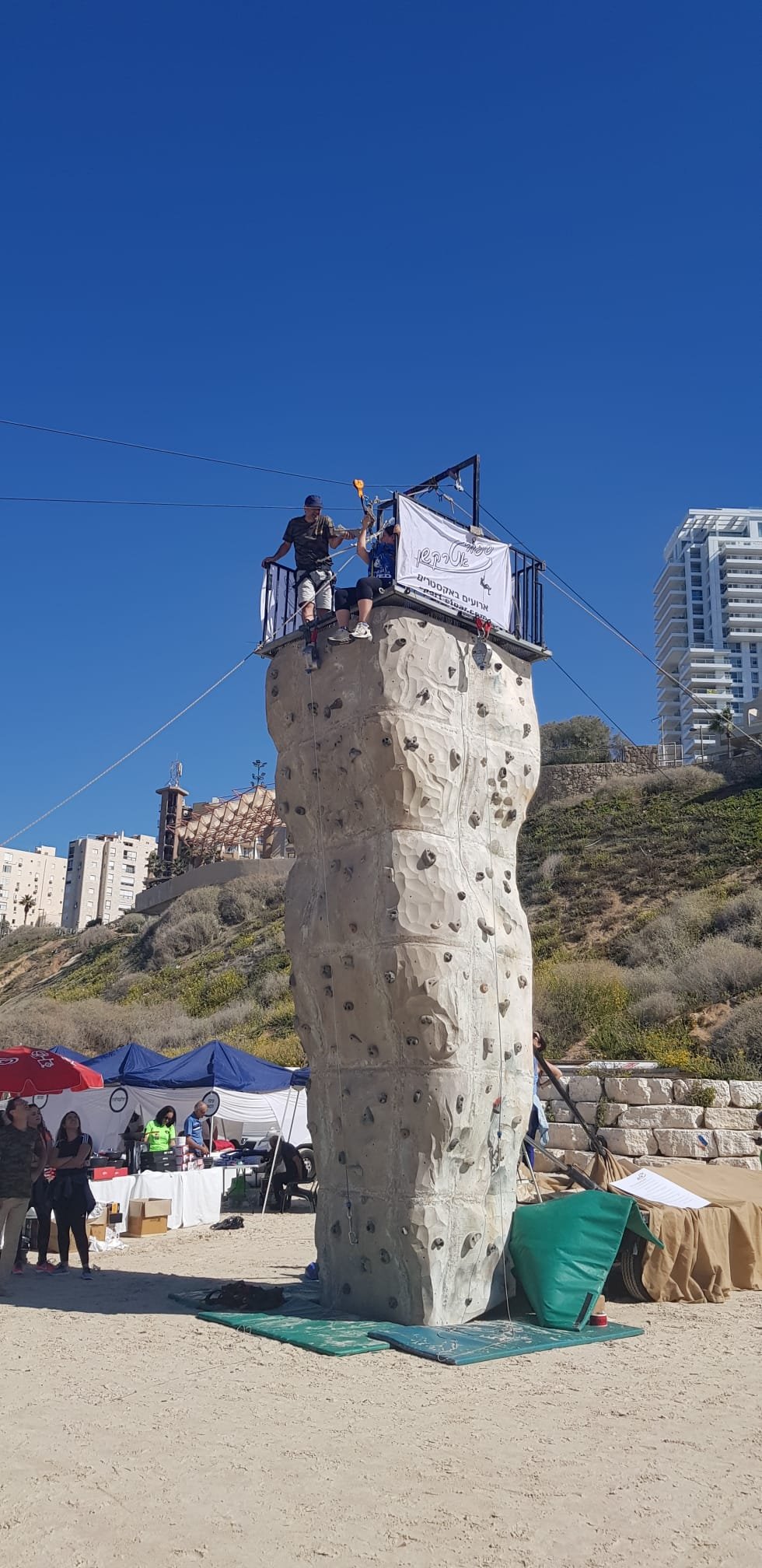 קיר טיפוס - תמונה 4