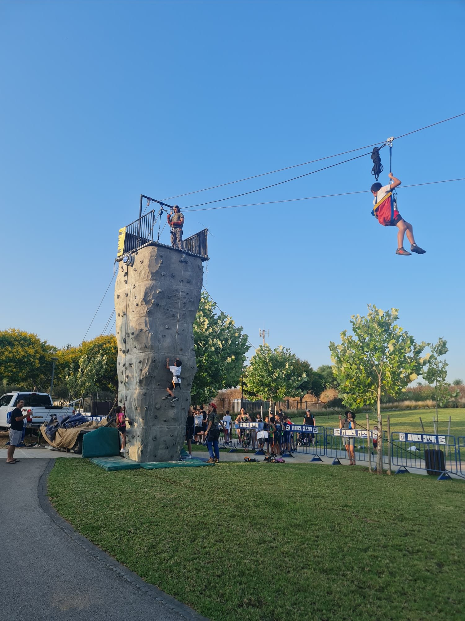 קיר טיפוס - תמונה 11