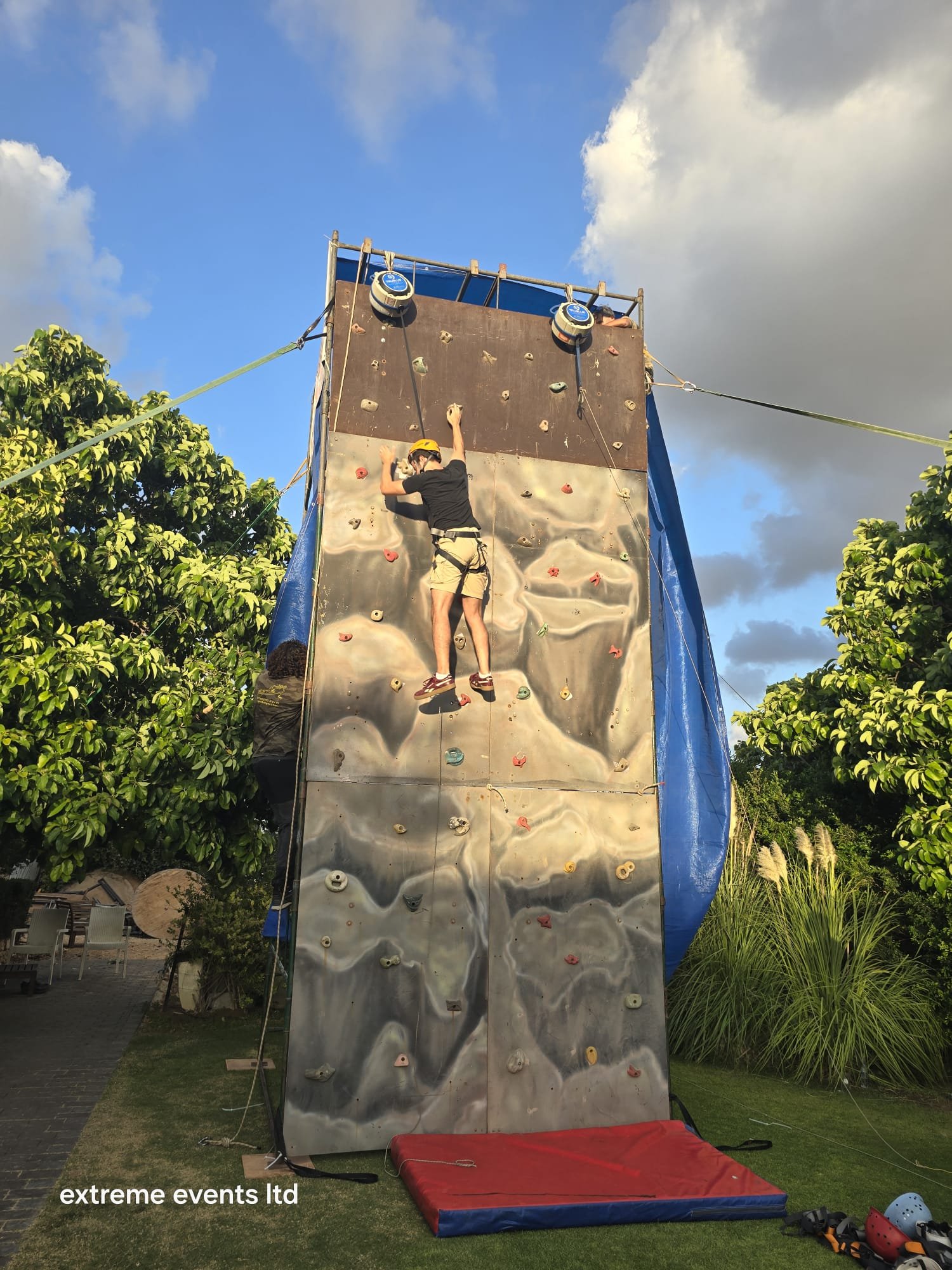 קיר טיפוס - תמונה 26