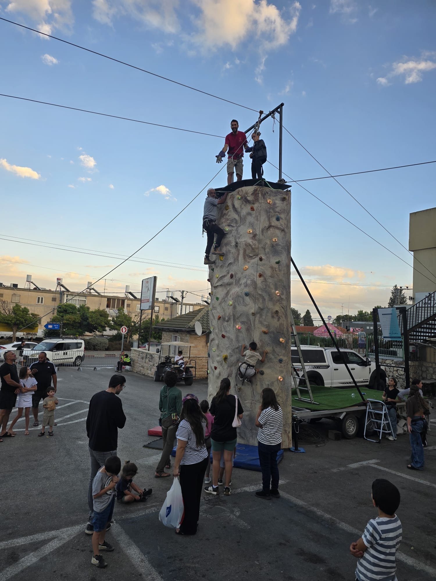 קיר טיפוס - תמונה 27