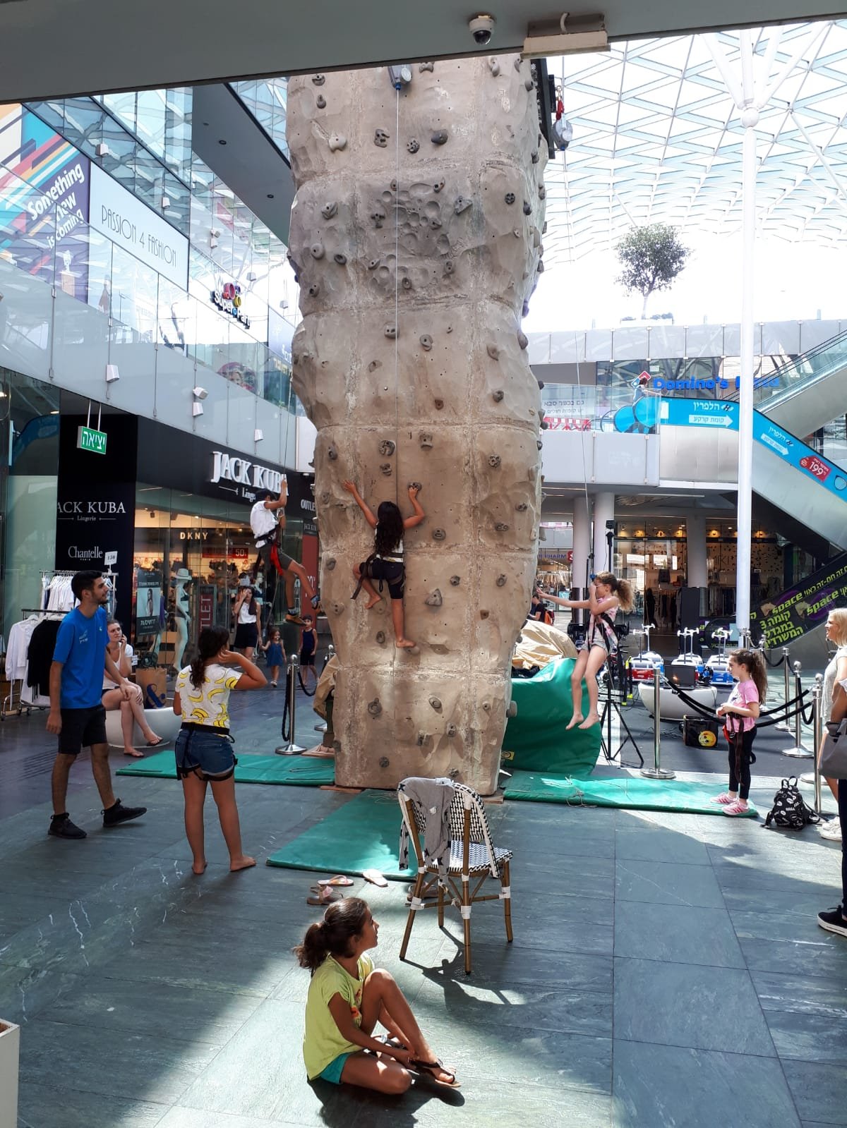 קיר טיפוס - תמונה 29