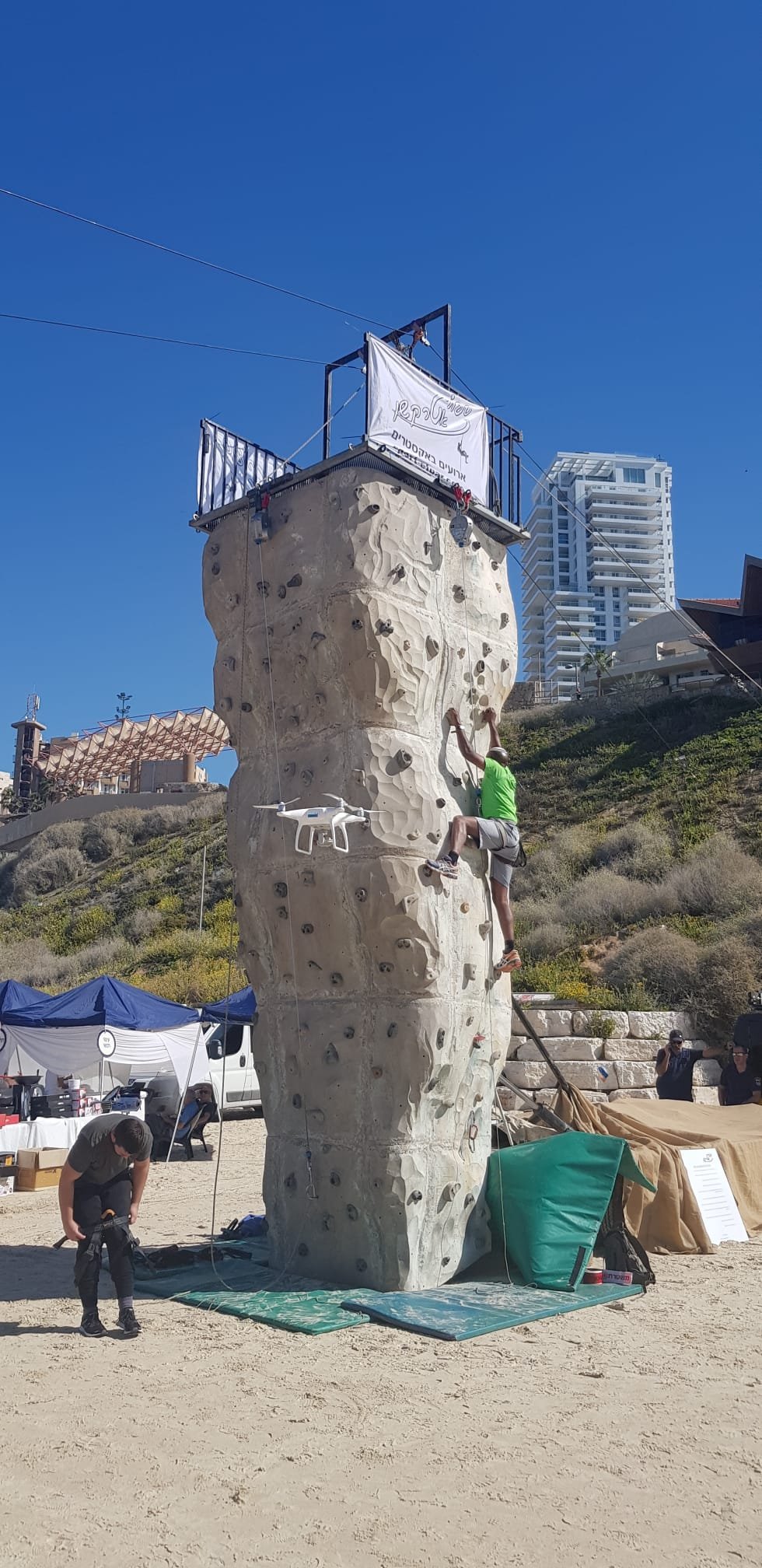 קיר טיפוס - תמונה 35